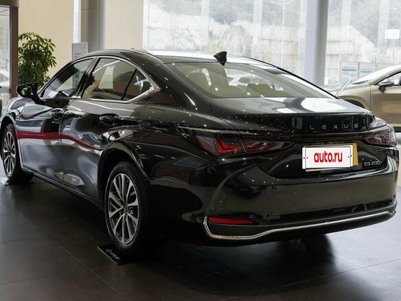 2026 Lexus ES 200 VII Рестайлинг 2, чёрный, 5690000 рублей - вид 4