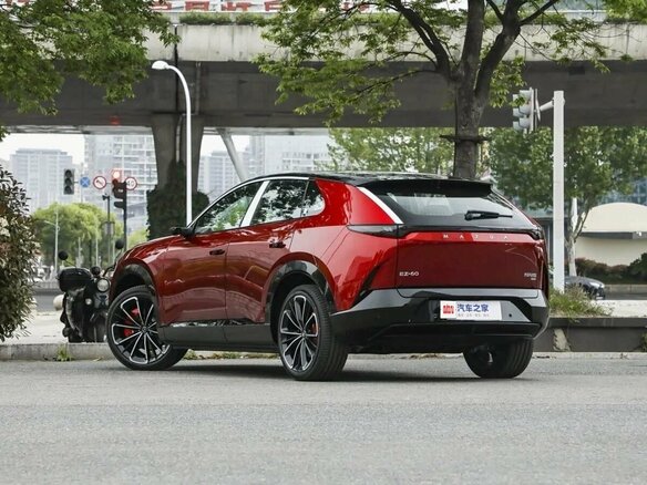 2026 Mazda EZ-60, красный, 4797000 рублей - вид 3