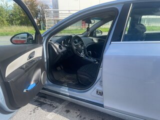 2011 Chevrolet Cruze I, серый, 600000 рублей, вид 5