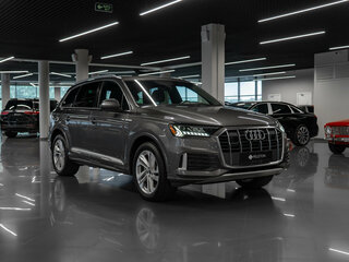 2021 Audi Q7 45 TFSI II (4M) Рестайлинг, серый, 5100000 рублей, вид 2