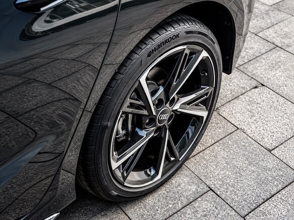 2023 Audi A3 Sportback 35 TFSI IV (8Y), зелёный, 2300002 рублей - вид 14