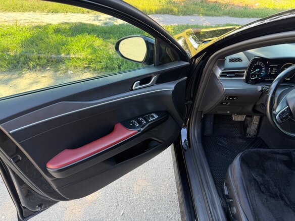 2021 Kia K5 III, чёрный, 1870000 рублей - вид 8