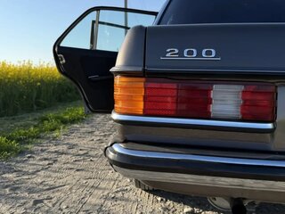 1982 Mercedes-Benz W123 200 4-speed, коричневый, 2100000 рублей, вид 5