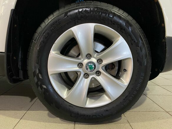 2012 Skoda Yeti I, белый - вид 21