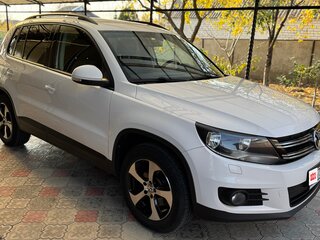 2013 Volkswagen Tiguan I Рестайлинг, белый, 1800000 рублей, вид 2