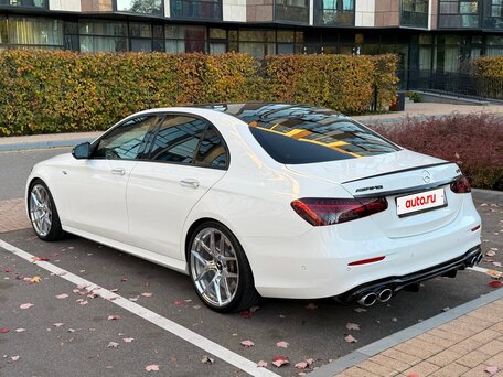 2021 Mercedes-Benz E-Класс AMG 53 AMG V (W213) Рестайлинг, белый, 7300000 рублей, вид 3