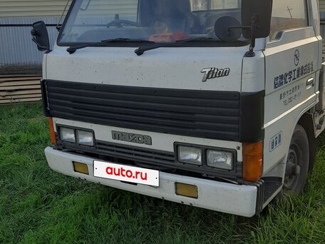 1989 Mazda Titan, белый, 850000 рублей, вид 1