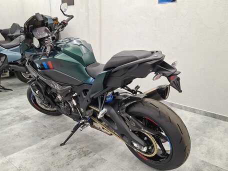2026 BMW M 1000 XR, зелёный, 3690000 рублей, вид 5