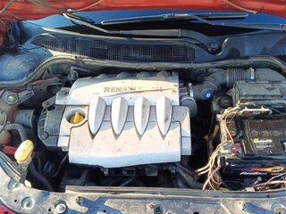 2005 Renault Megane II, красный, 285000 рублей, вид 4
