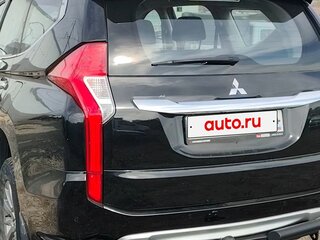 2018 Mitsubishi Pajero Sport III, чёрный, 2650000 рублей, вид 3