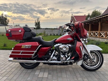 2008 Harley-Davidson Electra Glide, красный, 630000 рублей, вид 1