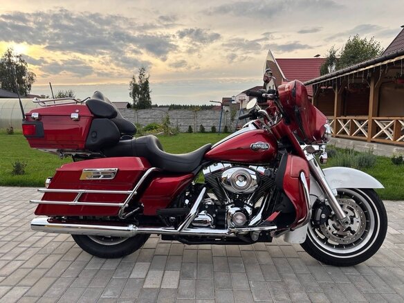 2008 Harley-Davidson Electra Glide, красный, 630000 рублей