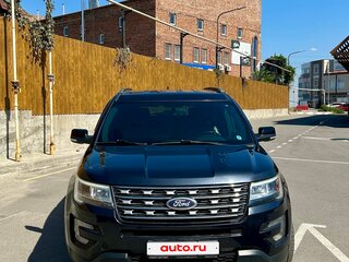 2017 Ford Explorer V Рестайлинг, серый, 2550000 рублей, вид 1
