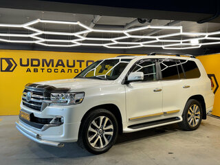 2019 Toyota Land Cruiser 200 Series Рестайлинг 2, белый, 7999000 рублей, вид 1