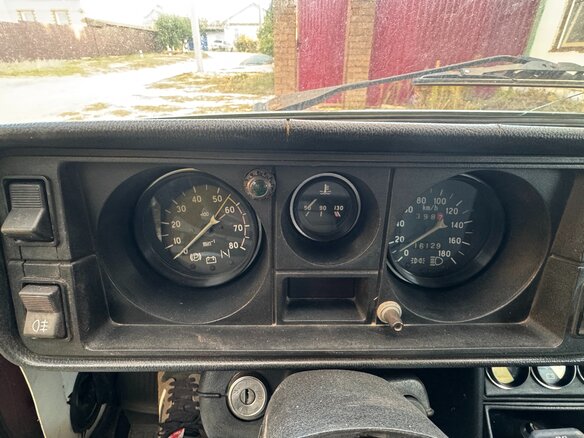 2006 Lada (ВАЗ) 2105, пурпурный, 120000 рублей - вид 12