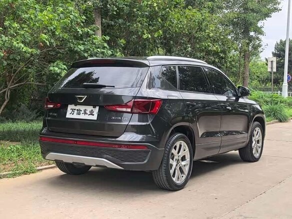 2023 Jetta VS5 I Рестайлинг, чёрный - вид 3
