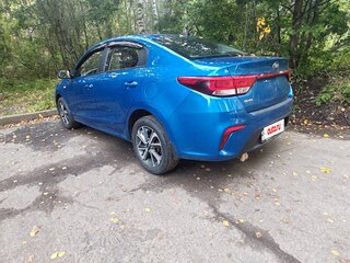 2017 Kia Rio IV, синий, 1020000 рублей, вид 3