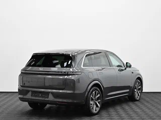 2023 Li Auto (Lixiang) L7 I, серый, 5449000 рублей, вид 2