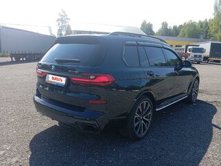 2021 BMW X7 40i I (G07), чёрный, 8670000 рублей, вид 3