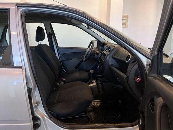 2014 Lada (ВАЗ) Granta I, серебристый, 451000 рублей - вид 28