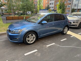 2013 Volkswagen Golf VII, голубой, 1350000 рублей, вид 1