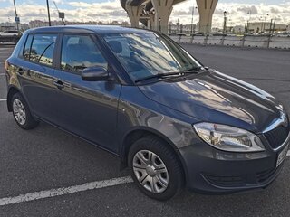 2011 Skoda Fabia II Рестайлинг, серый, 650000 рублей, вид 4