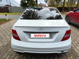 2012 Mercedes-Benz C-Класс 180 BlueEFFICIENCY III (W204) Рестайлинг, белый, 1500000 рублей, вид 2