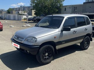 2004 Chevrolet Niva I, серебристый, 500000 рублей, вид 1