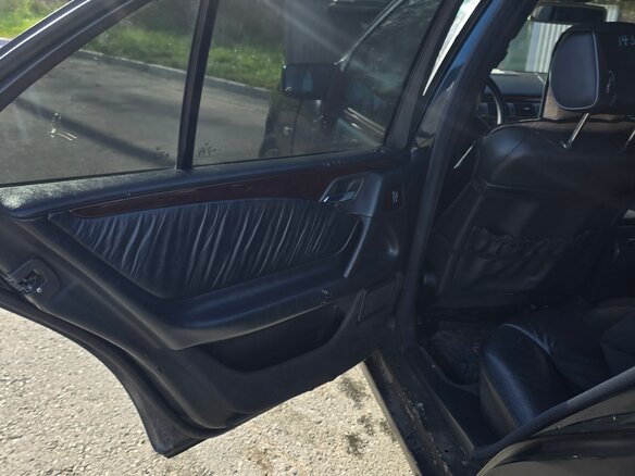 1997 Mercedes-Benz E-Класс 200 II (W210, S210), чёрный - вид 16