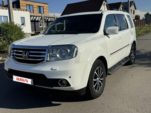 2011 Honda Pilot II Рестайлинг, белый, 1400000 рублей