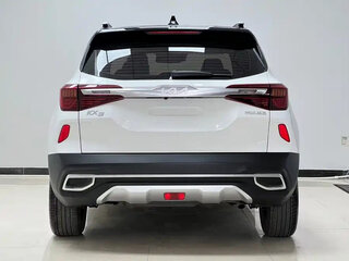 2022 Kia KX3, белый, 1370000 рублей, вид 5