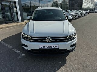 2018 Volkswagen Tiguan II, белый, 2810000 рублей, вид 3