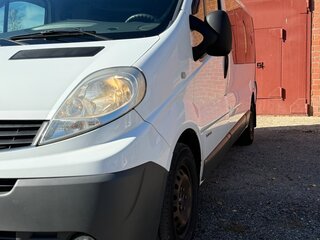 2013 Renault Trafic II Рестайлинг, белый, 1340000 рублей, вид 4