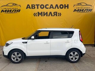 2017 Kia Soul II Рестайлинг, белый, 1390000 рублей, вид 2