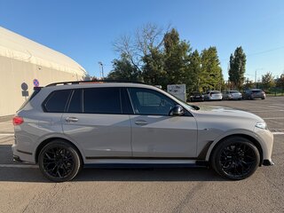 2020 BMW X7 30d I (G07), серый, 9300000 рублей, вид 4