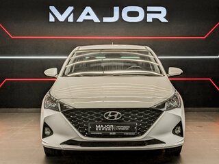 2022 Hyundai Solaris II Рестайлинг, белый, 1530000 рублей, вид 2