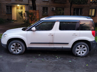 2012 Skoda Yeti I, белый, 495000 рублей, вид 4