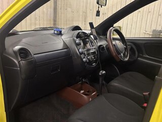 2002 Toyota WiLL Cypha, жёлтый, 390000 рублей, вид 5