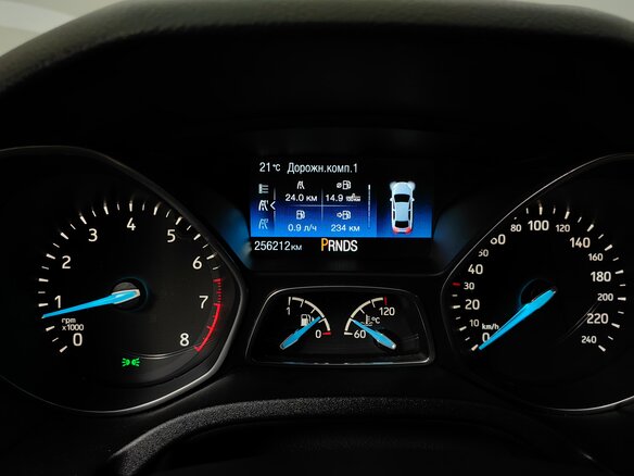 2017 Ford Focus III Рестайлинг, серый, 850000 рублей - вид 15