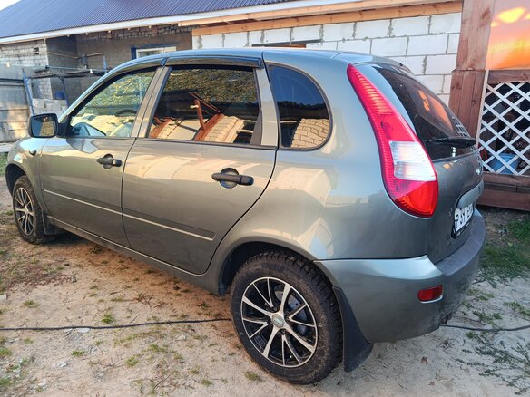 2010 Lada (ВАЗ) Kalina I, серый, 300000 рублей - вид 2