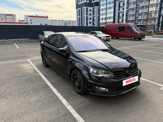 2018 Volkswagen Polo V Рестайлинг, чёрный, 1200000 рублей, вид 2