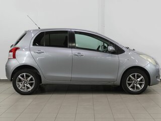 2007 Toyota Yaris Multimode II, серебристый, 560000 рублей, вид 4