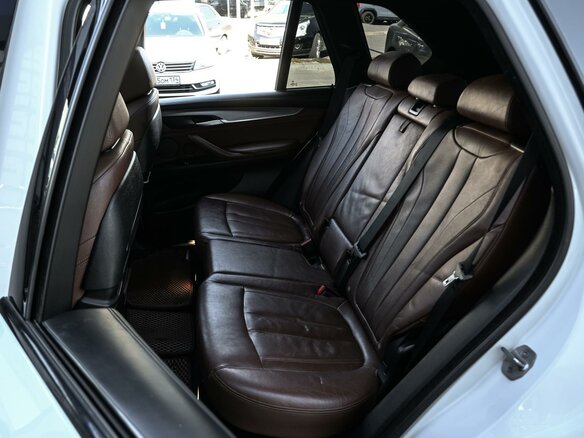 2015 BMW X5 40d III (F15), белый, 3899000 рублей - вид 8