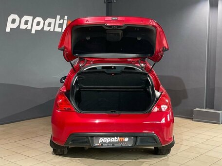 2011 Peugeot 308 I Рестайлинг, красный, 559000 рублей, вид 5