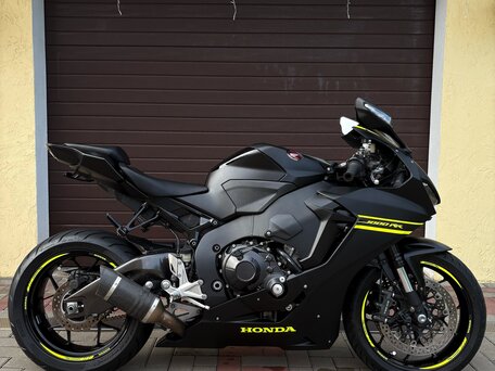 2017 Honda CBR 1000 RR/RA Fireblade, чёрный, 950000 рублей, вид 1