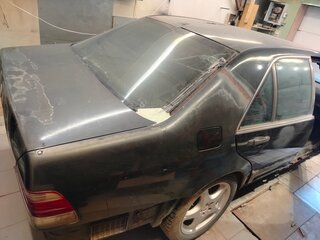 1995 Mercedes-Benz S-Класс 420 III (W140) Рестайлинг, чёрный, 310000 рублей, вид 5