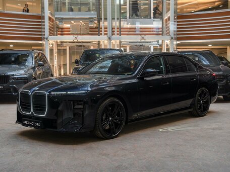 2026 BMW 7 серии 740 xDrive VII (G70) Рестайлинг, синий, 24190000 рублей, вид 1