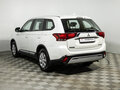 2019 Mitsubishi Outlander III Рестайлинг 3, белый, 1749700 рублей - вид 6