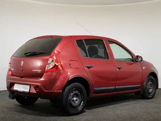 2010 Renault Sandero I, красный, 550000 рублей, вид 5