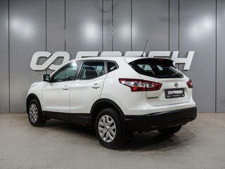 2014 Nissan Qashqai II, белый, 1439000 рублей, вид 2
